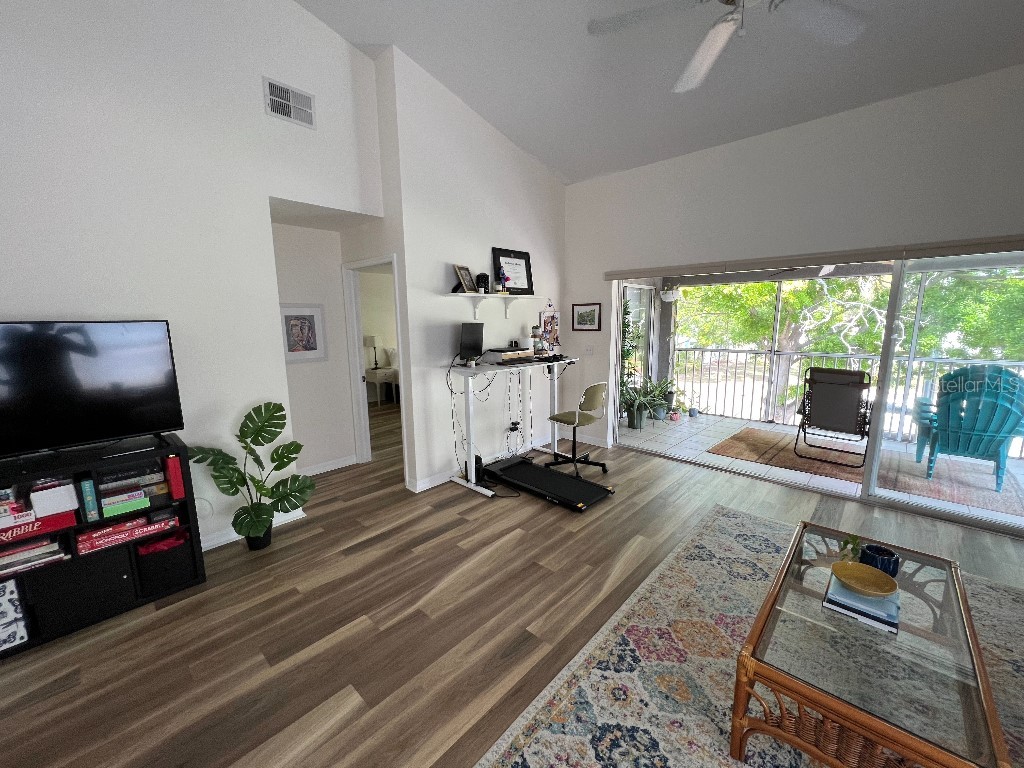 9485 Hamlin Boulevard #8 Seminole FL 33776 W7886088 image7