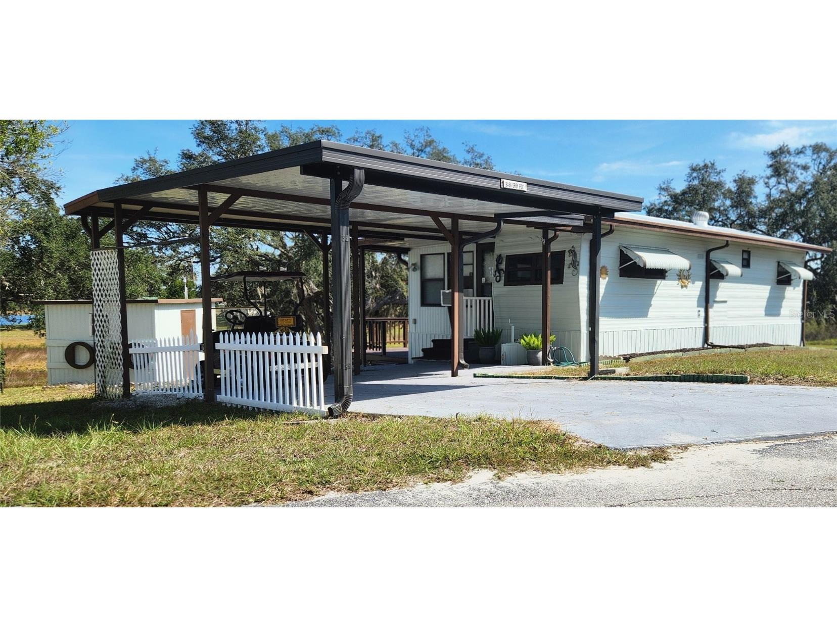 9486 Gray Fox Drive Weeki Wachee FL 34613 W7869887 image1
