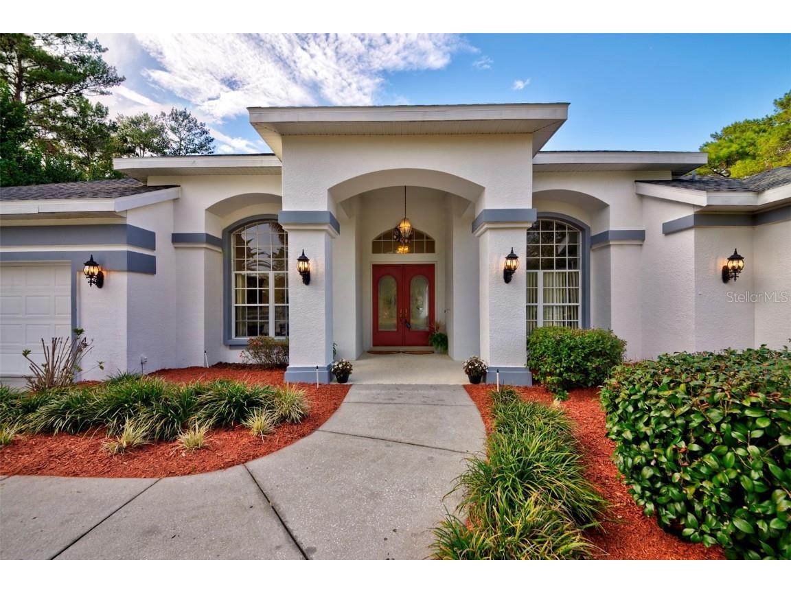 9489 Bearfoot Trail Weeki Wachee FL 34613 U8187892 image1