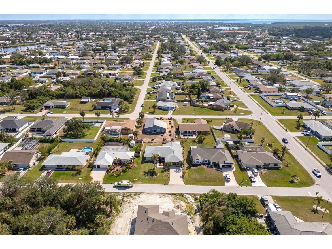 949 Chevy Chase Street Port Charlotte FL 33948 A4646092 image37