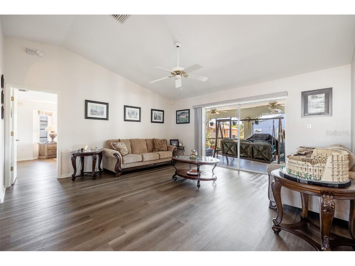 949 Chevy Chase Street Port Charlotte FL 33948 A4646092 image7