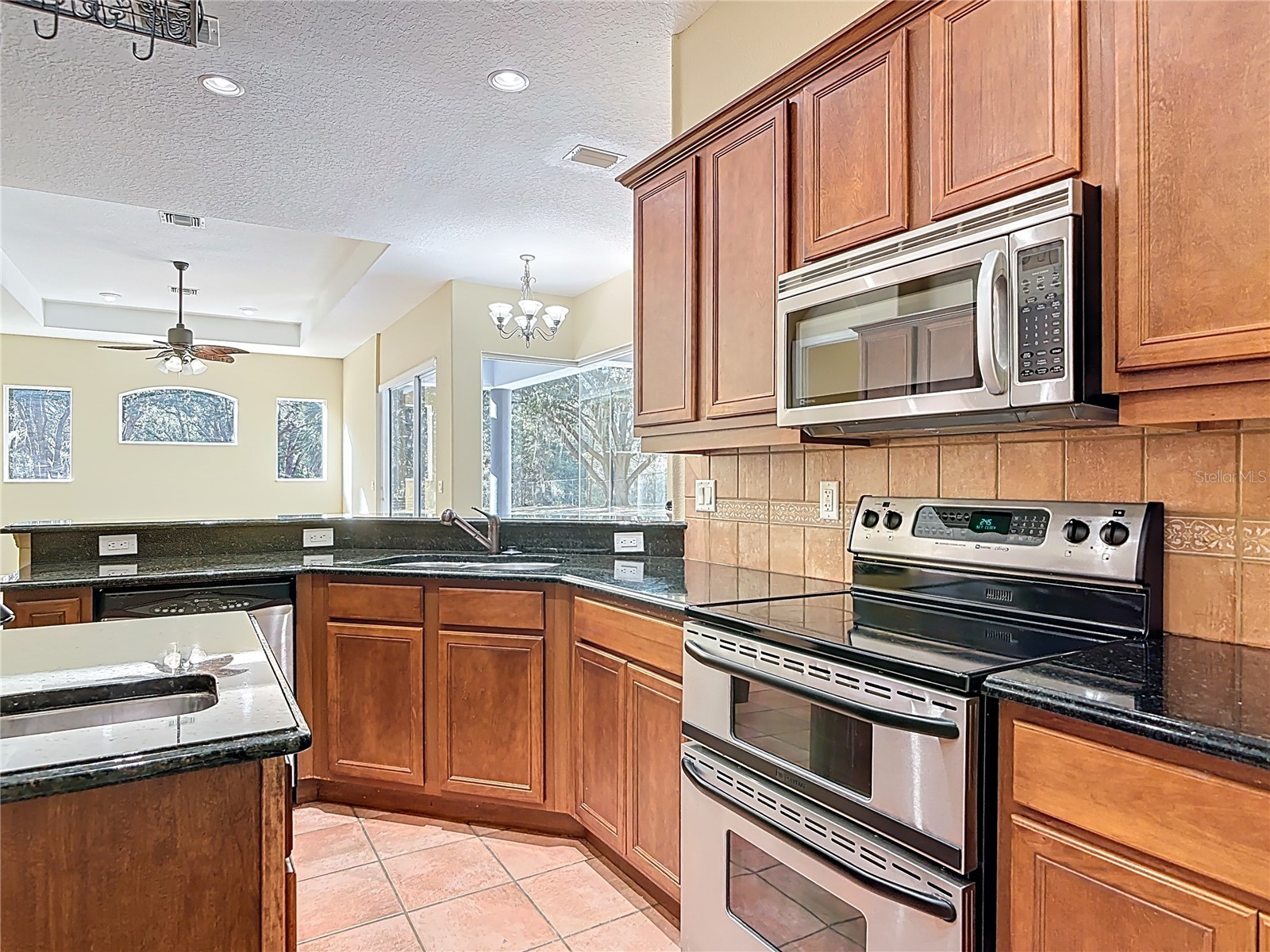949 Hawk Landing Fruitland Park FL 34731 TB8470983 image33