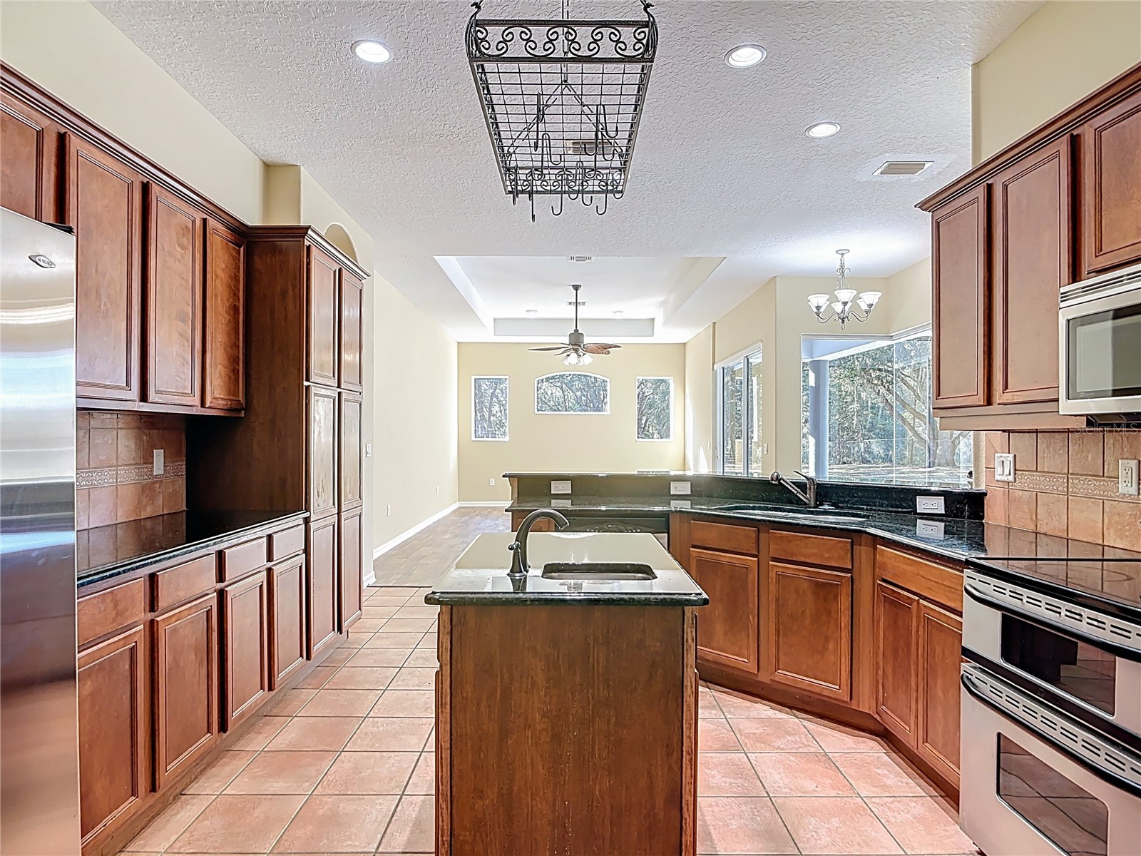 949 Hawk Landing Fruitland Park FL 34731 TB8470983 image34