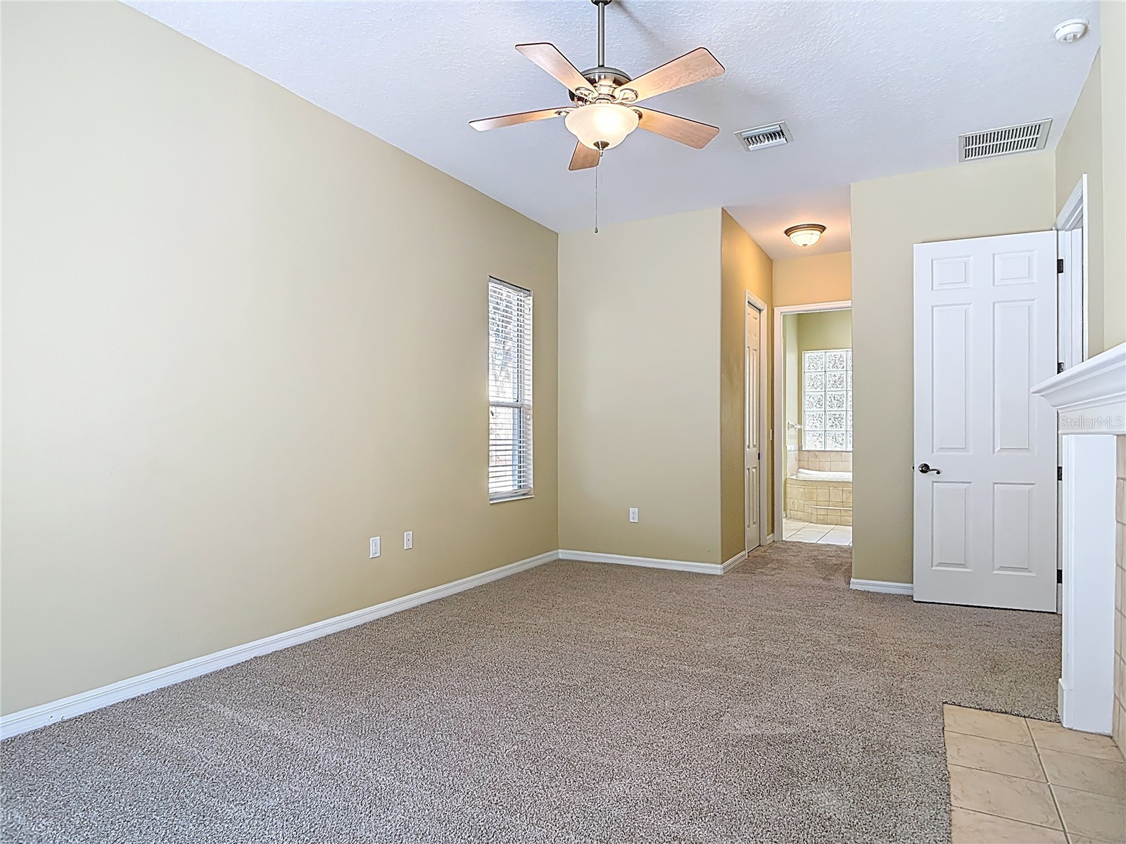 949 Hawk Landing Fruitland Park FL 34731 TB8470983 image42