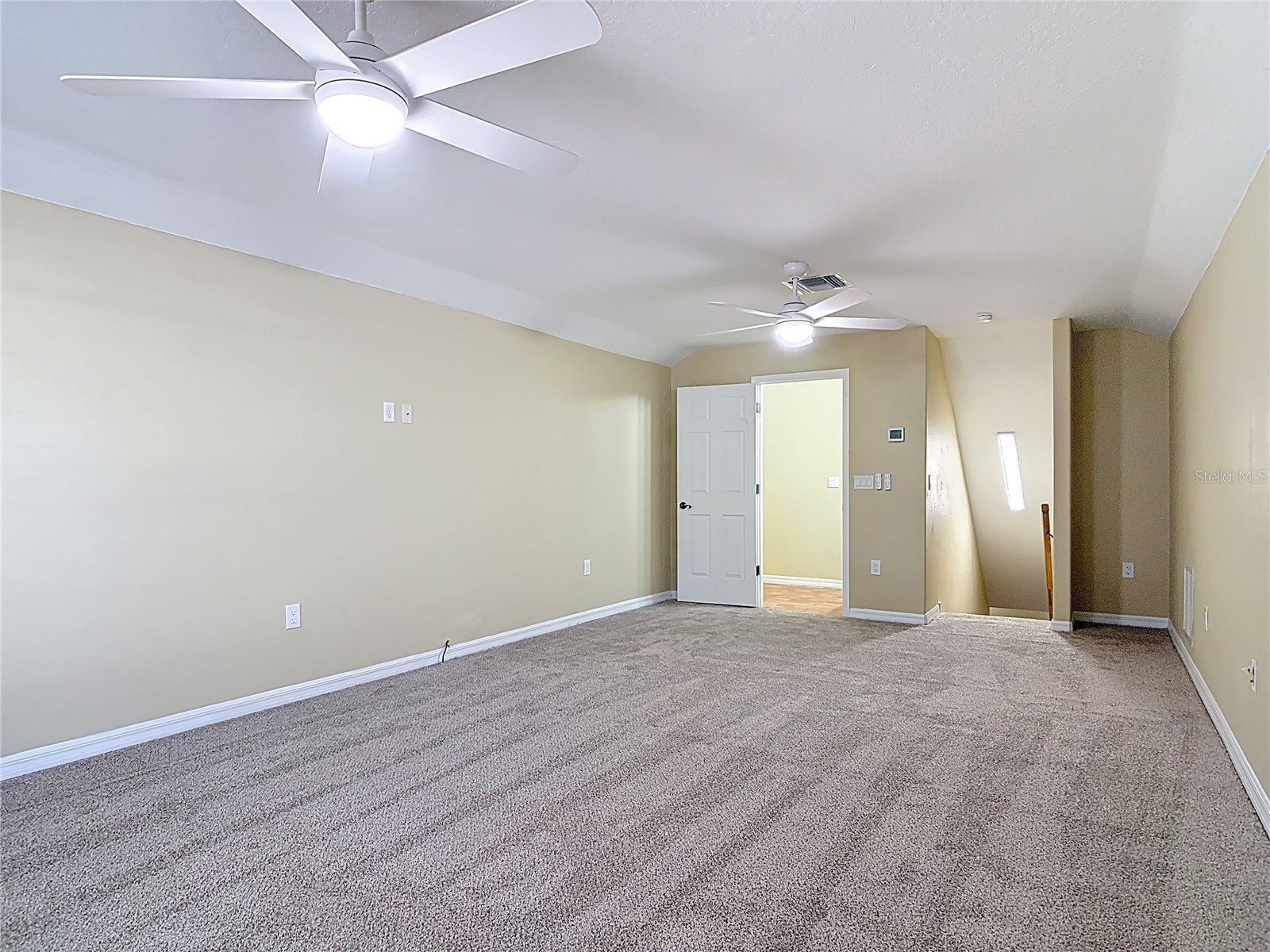 949 Hawk Landing Fruitland Park FL 34731 TB8470983 image59
