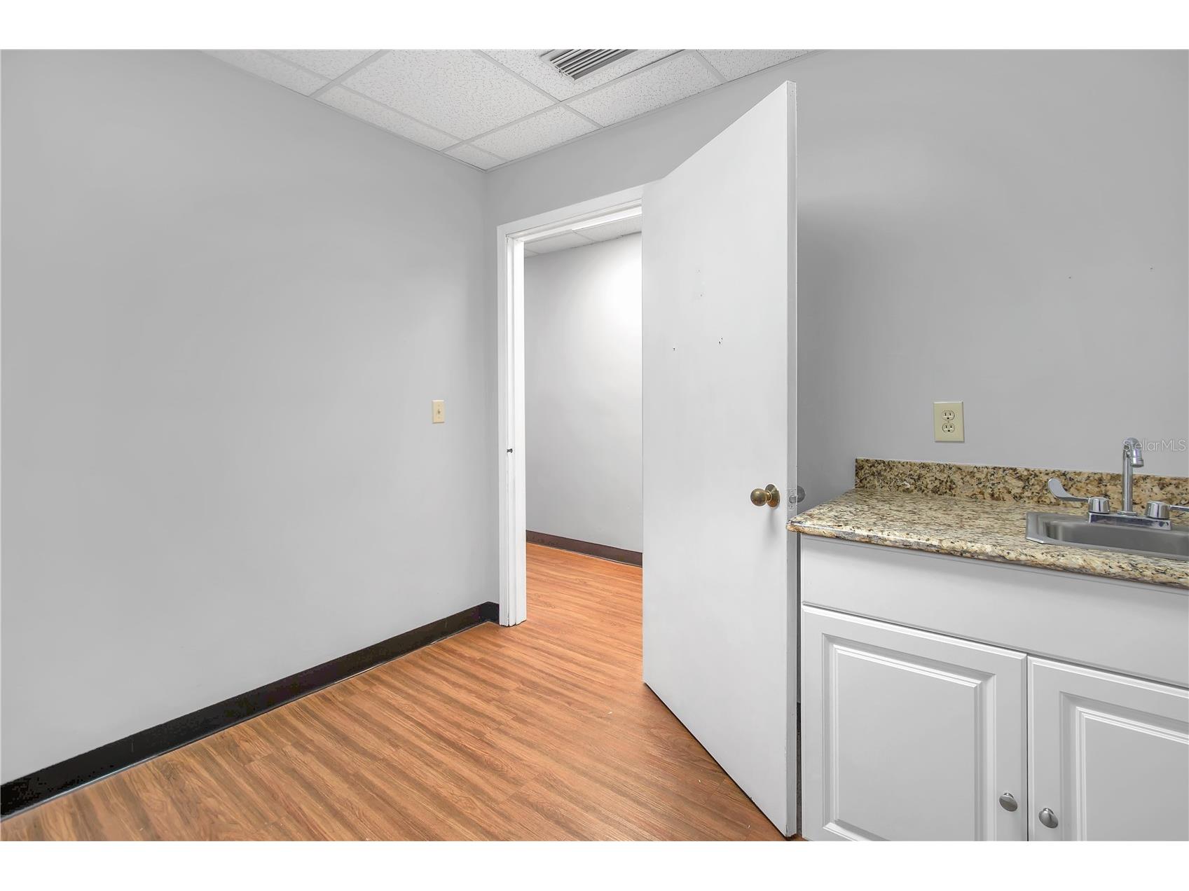 949 Lane Avenue S Jacksonville FL 32205 GC536640 image16