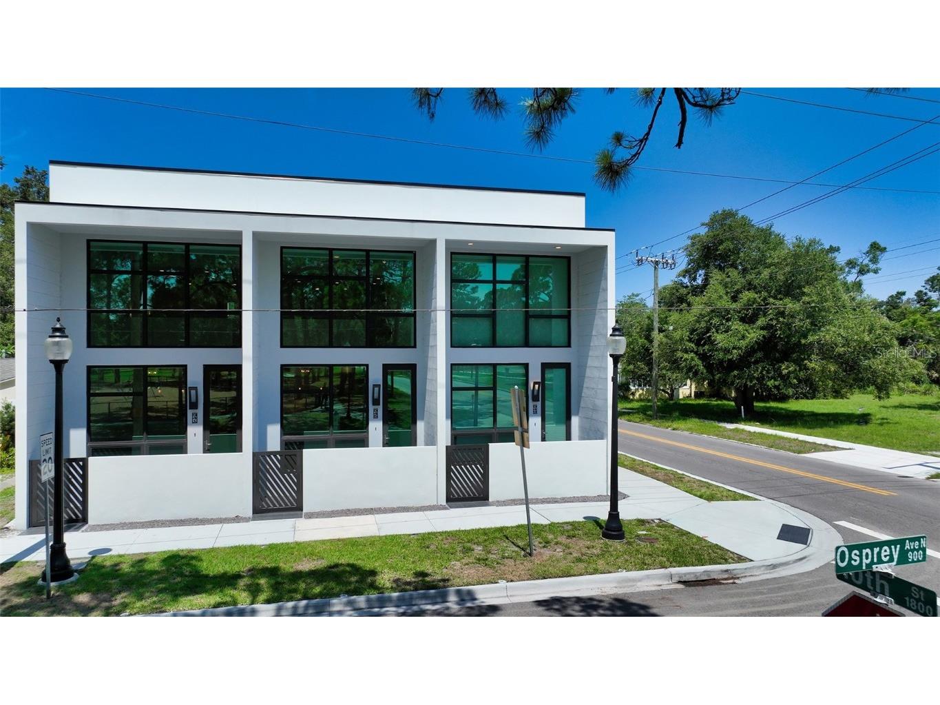 949 N Osprey Avenue Sarasota FL 34236 A4613252 image1