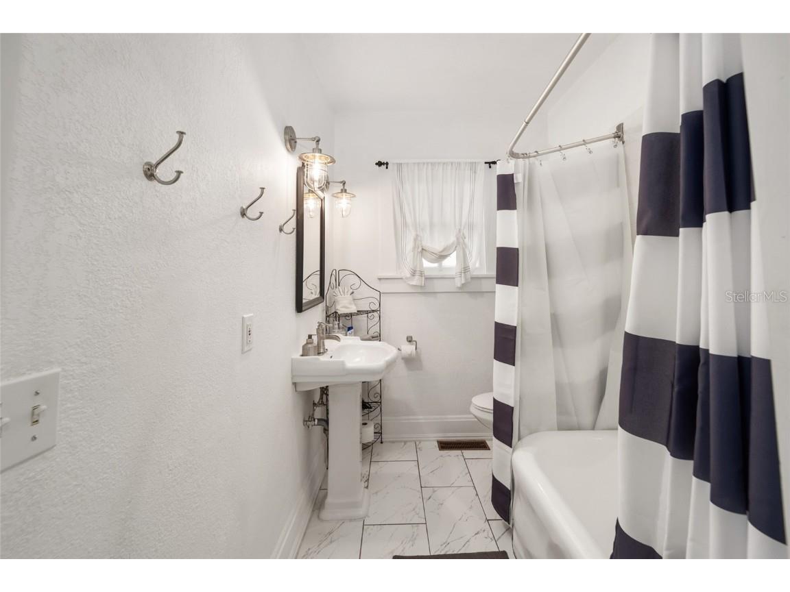 949 NE 4th Ocala FL 34470 OM713229 image11