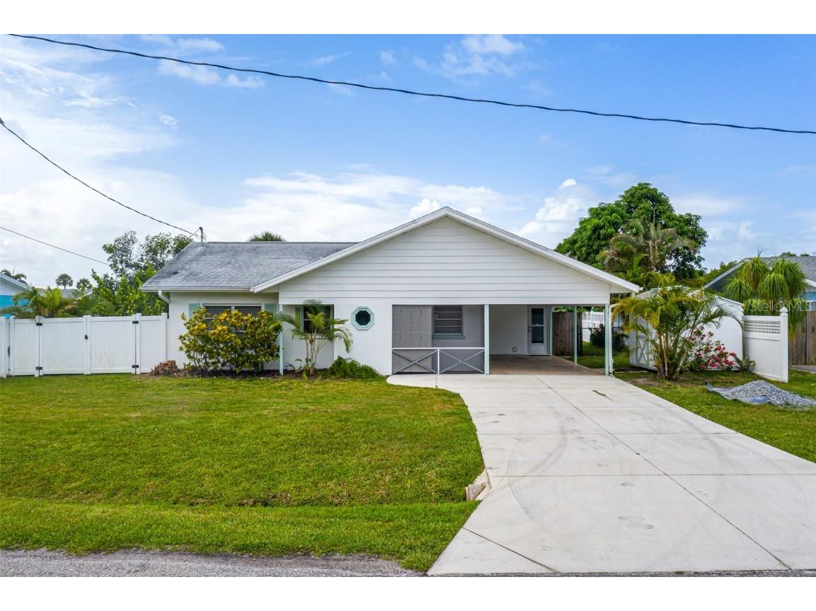 949 Stewart Street Englewood FL 34223 - LEMON BAY A4563536 image1