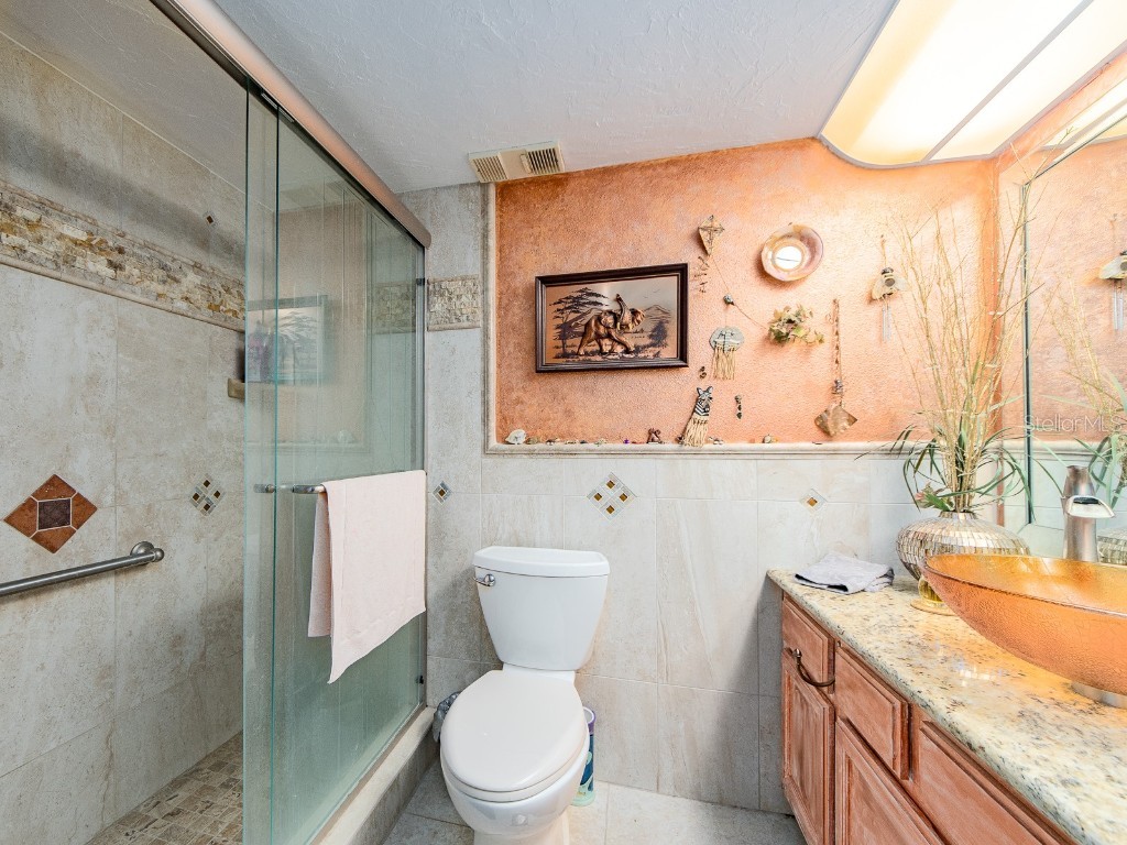 9490 Harbor Greens Way #305 Seminole FL 33776 TB8441907 image12