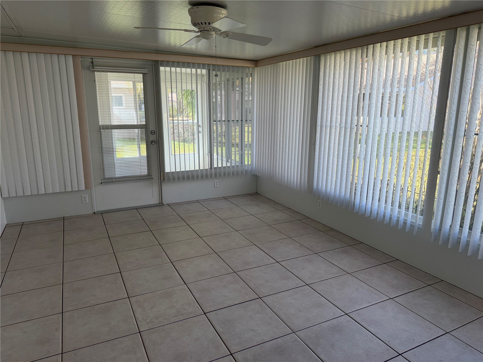 9490 SW 85th Avenue #A Ocala FL 34481 OM715388 image4