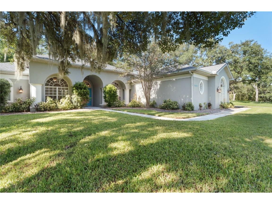 9491 Tooke Shore Drive Weeki Wachee FL 34613 W7878374 image1