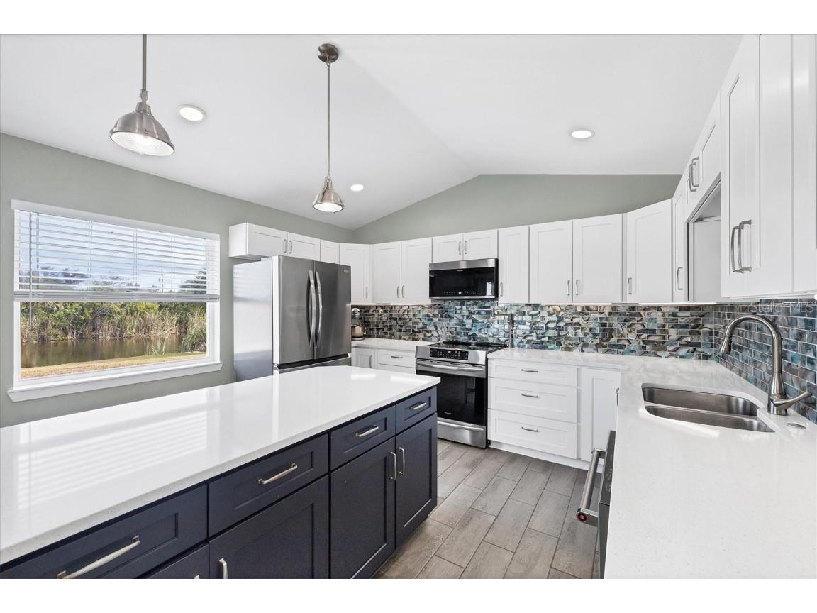 9492 Galaxie Circle Port Charlotte FL 33981 - NASTRAND WATERWAY D6144928 image11