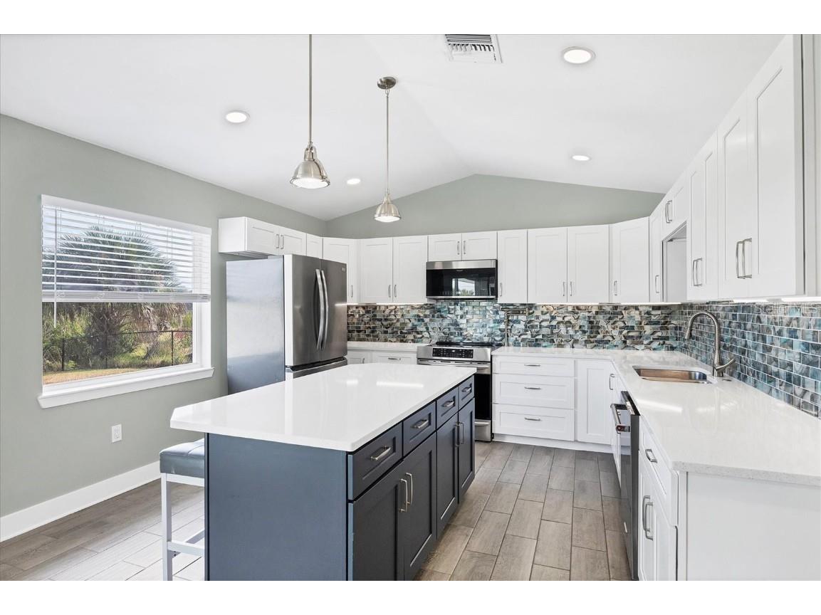 9492 Galaxie Circle Port Charlotte FL 33981 - NASTRAND WATERWAY D6144928 image2