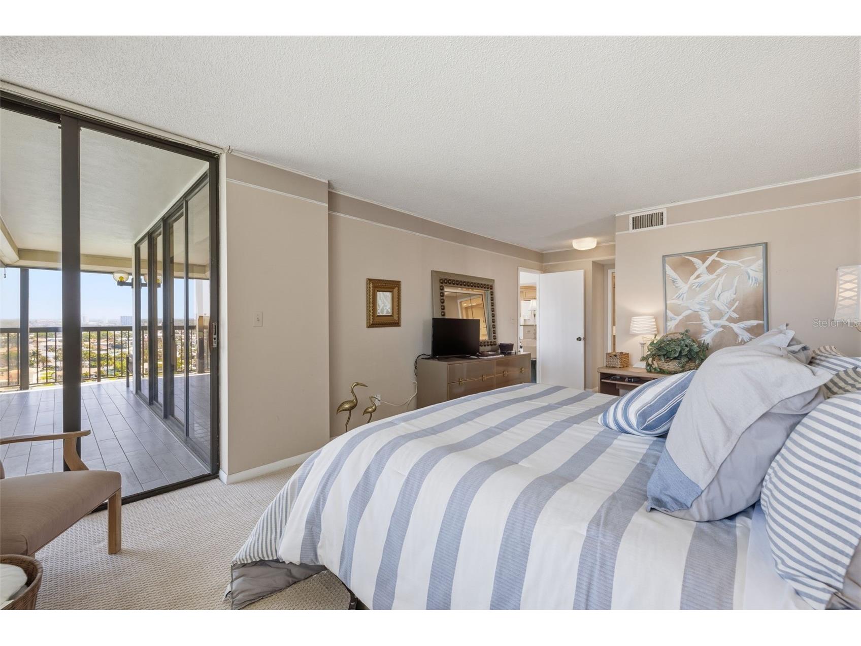 9495 Blind Pass Road #1208 Saint Pete Beach FL 33706 - INTRACOASTAL WATERWAY TB8492941 image13