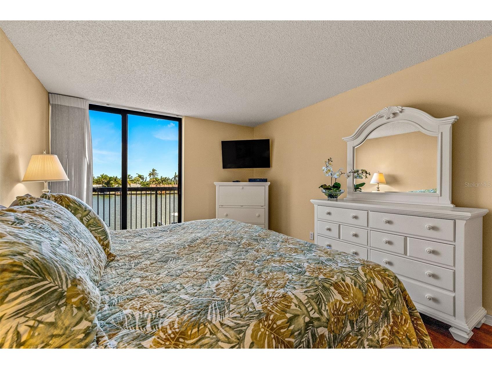 9495 Blind Pass Road #202 Saint Pete Beach FL 33706 - INTRACOASTAL WATERWAY TB8504479 image18