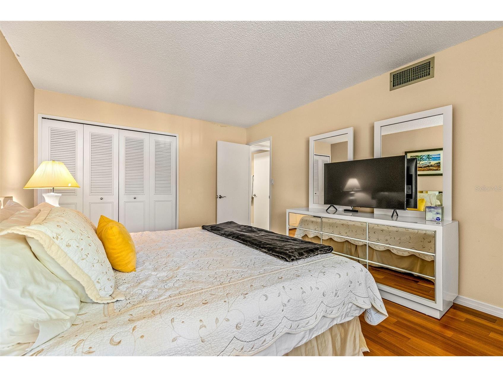9495 Blind Pass Road #202 Saint Pete Beach FL 33706 - INTRACOASTAL WATERWAY TB8504479 image21