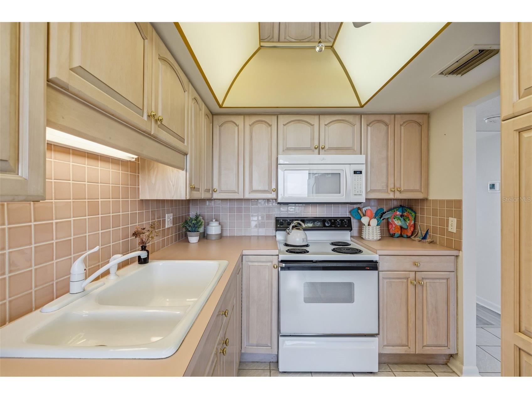 9495 Blind Pass Road #603 Saint Pete Beach FL 33706 - INTRACOASTAL WATERWAY TB8493488 image17