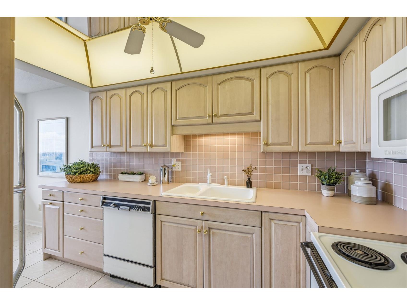 9495 Blind Pass Road #603 Saint Pete Beach FL 33706 - INTRACOASTAL WATERWAY TB8493488 image19