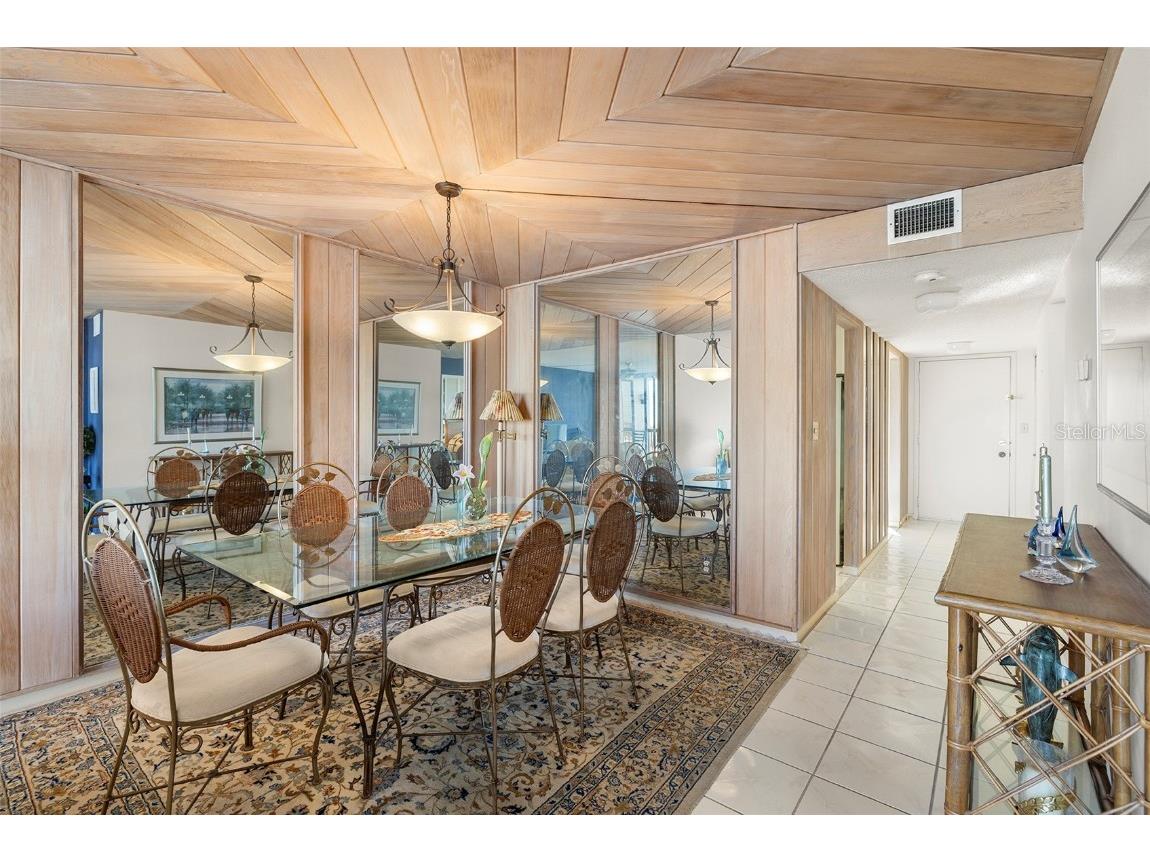 9495 Blind Pass Road #706 Saint Pete Beach FL 33706 - INTRACOASTAL WATERWAY TB8330304 image10