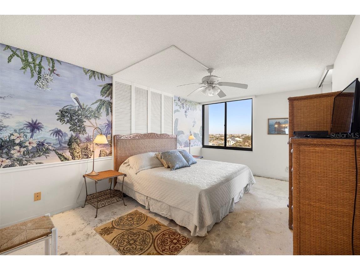 9495 Blind Pass Road #706 Saint Pete Beach FL 33706 - INTRACOASTAL WATERWAY TB8330304 image5