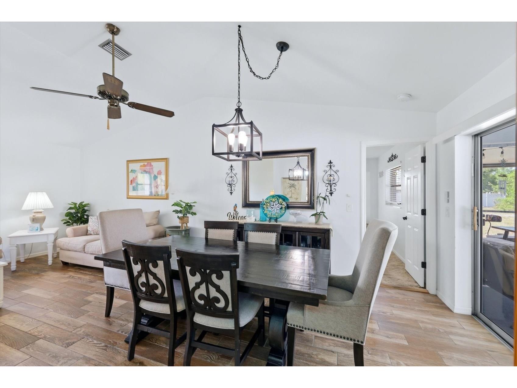 9495 Gulfstream Boulevard Englewood FL 34224 C7526586 image14