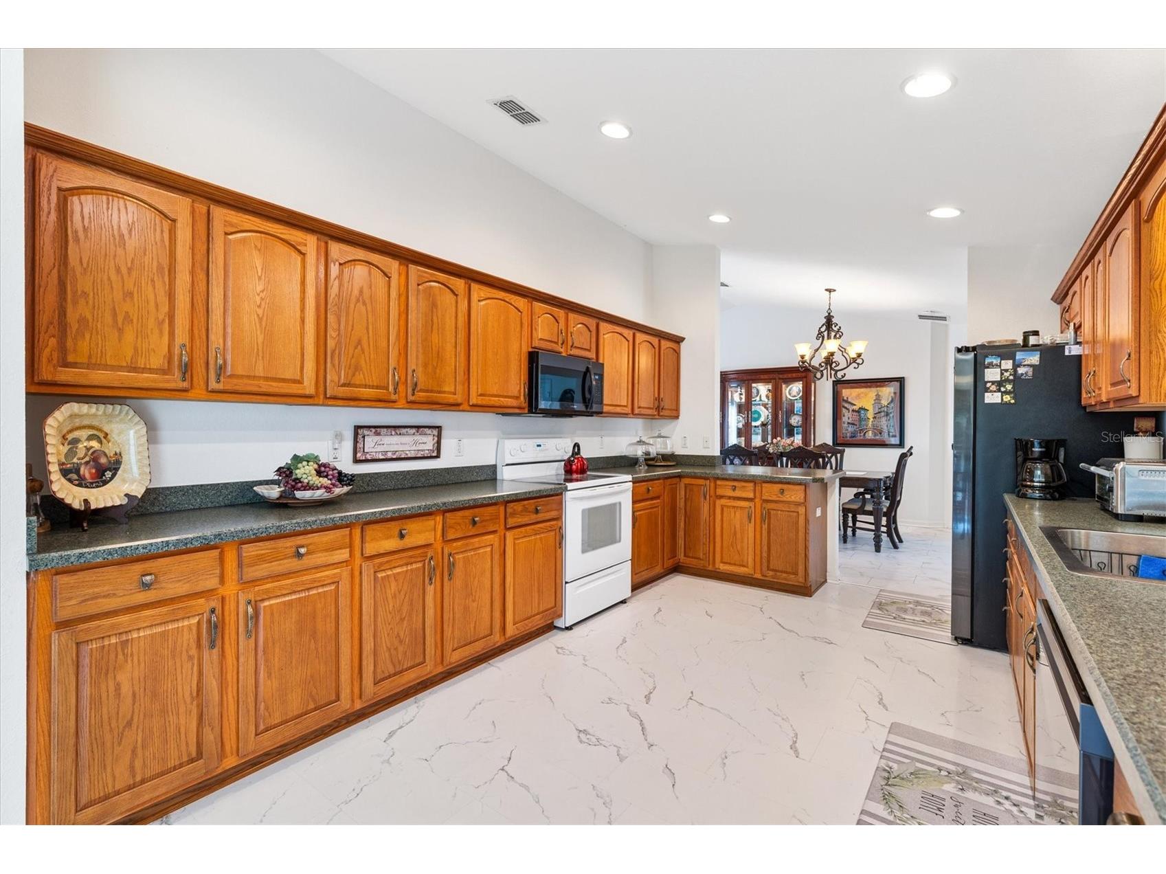 9498 SE 174th Loop Summerfield FL 34491 OM725767 image11