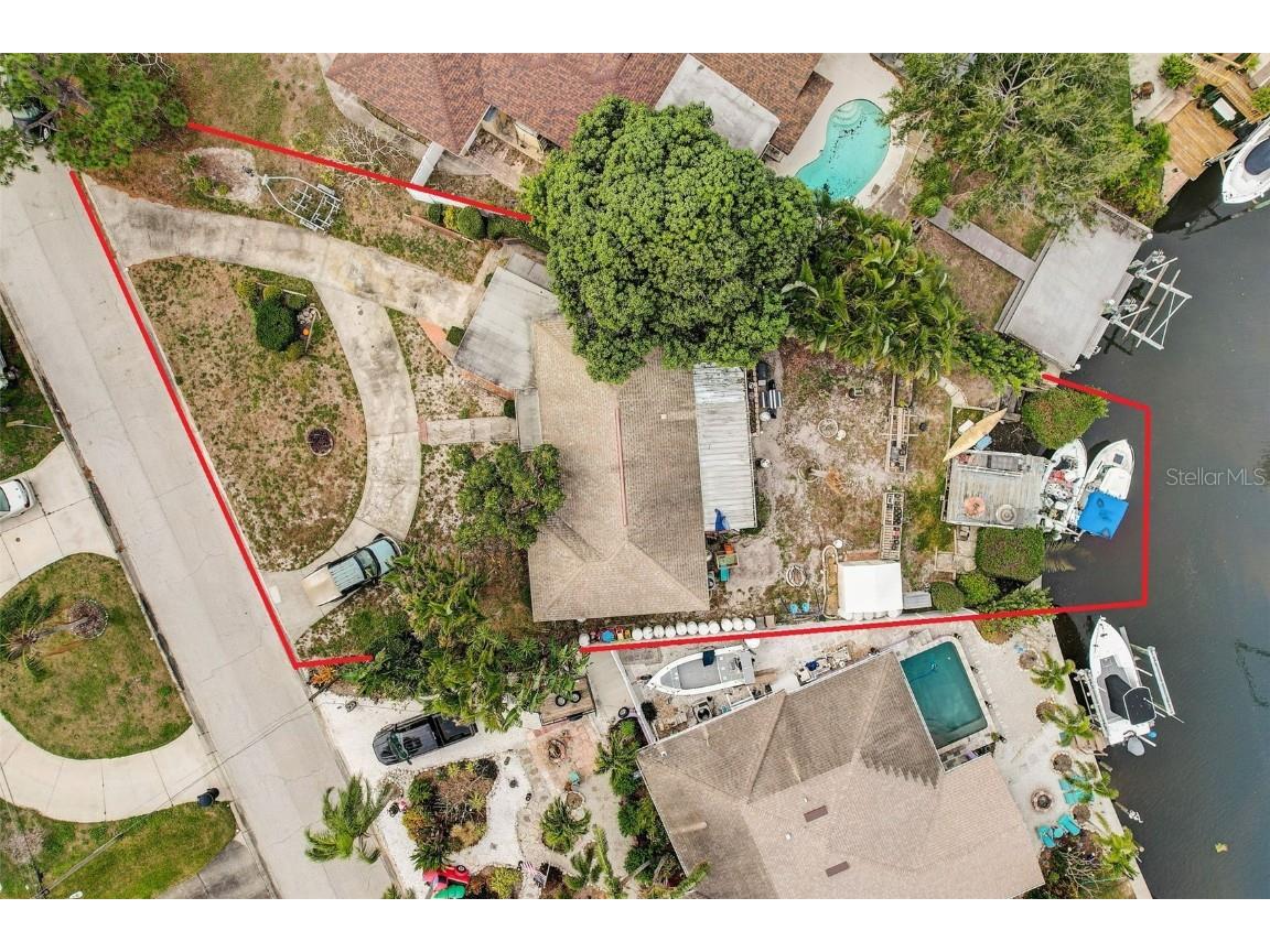 9499 Treasure Lane NE Saint Petersburg FL 33702 U8233268 image1