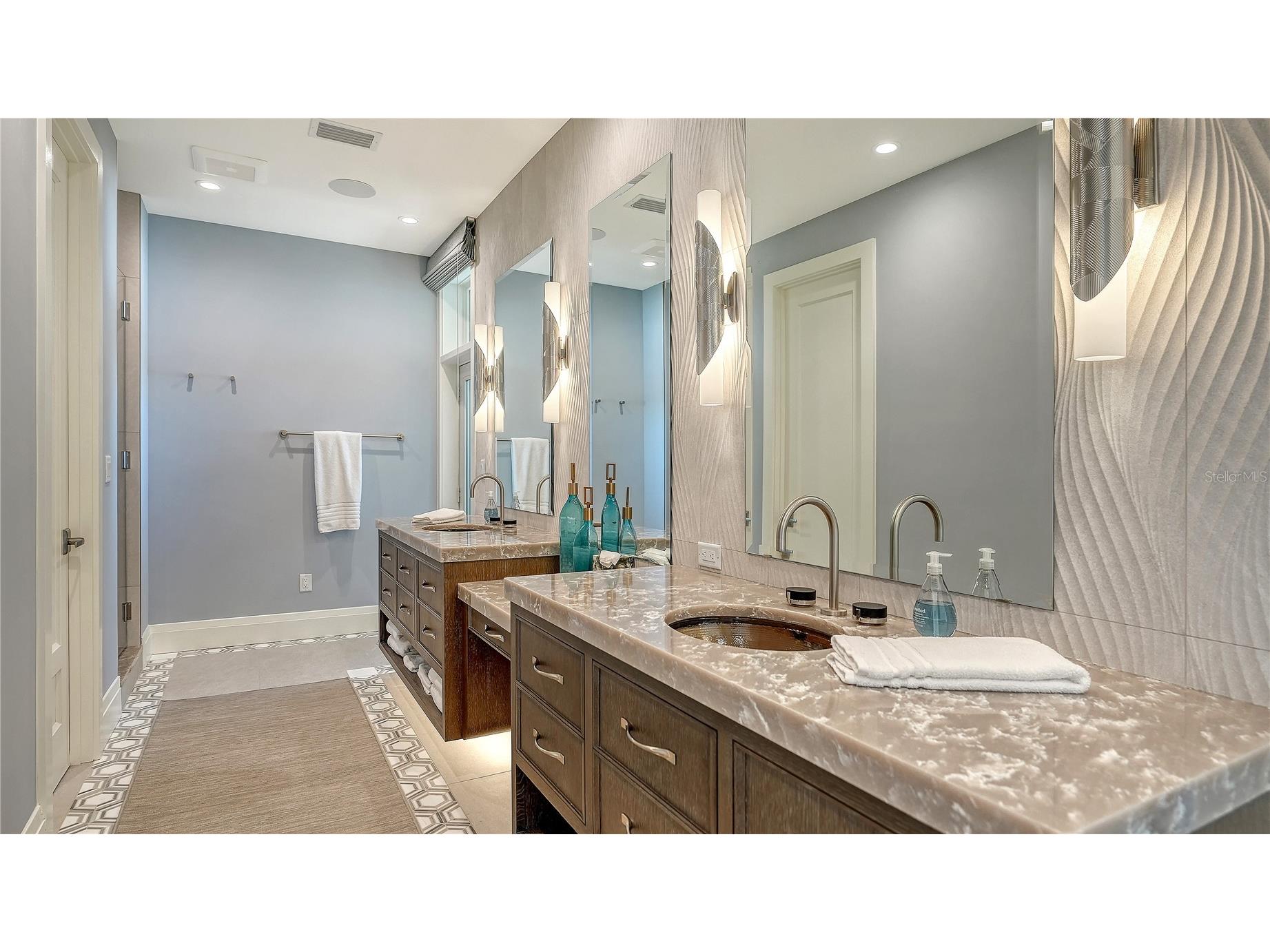 95 52nd Street Holmes Beach FL 34217 - GULF OF MEXICO A4680380 image42