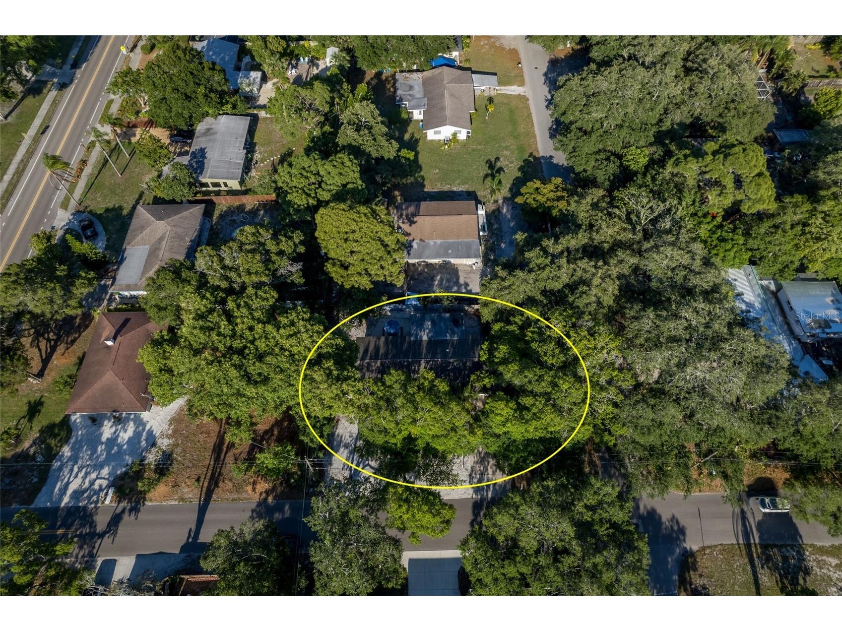 95 S Briggs Avenue Sarasota FL 34237 A4678771 image2