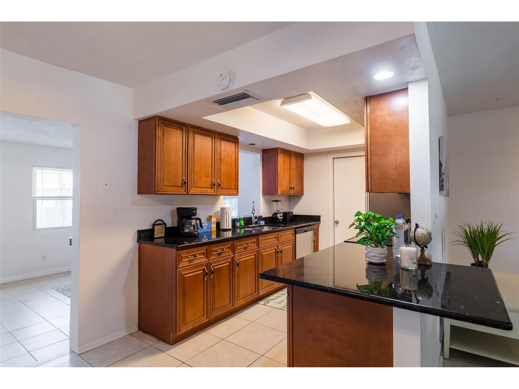 95 S Briggs Avenue Sarasota FL 34237 A4678771 image8