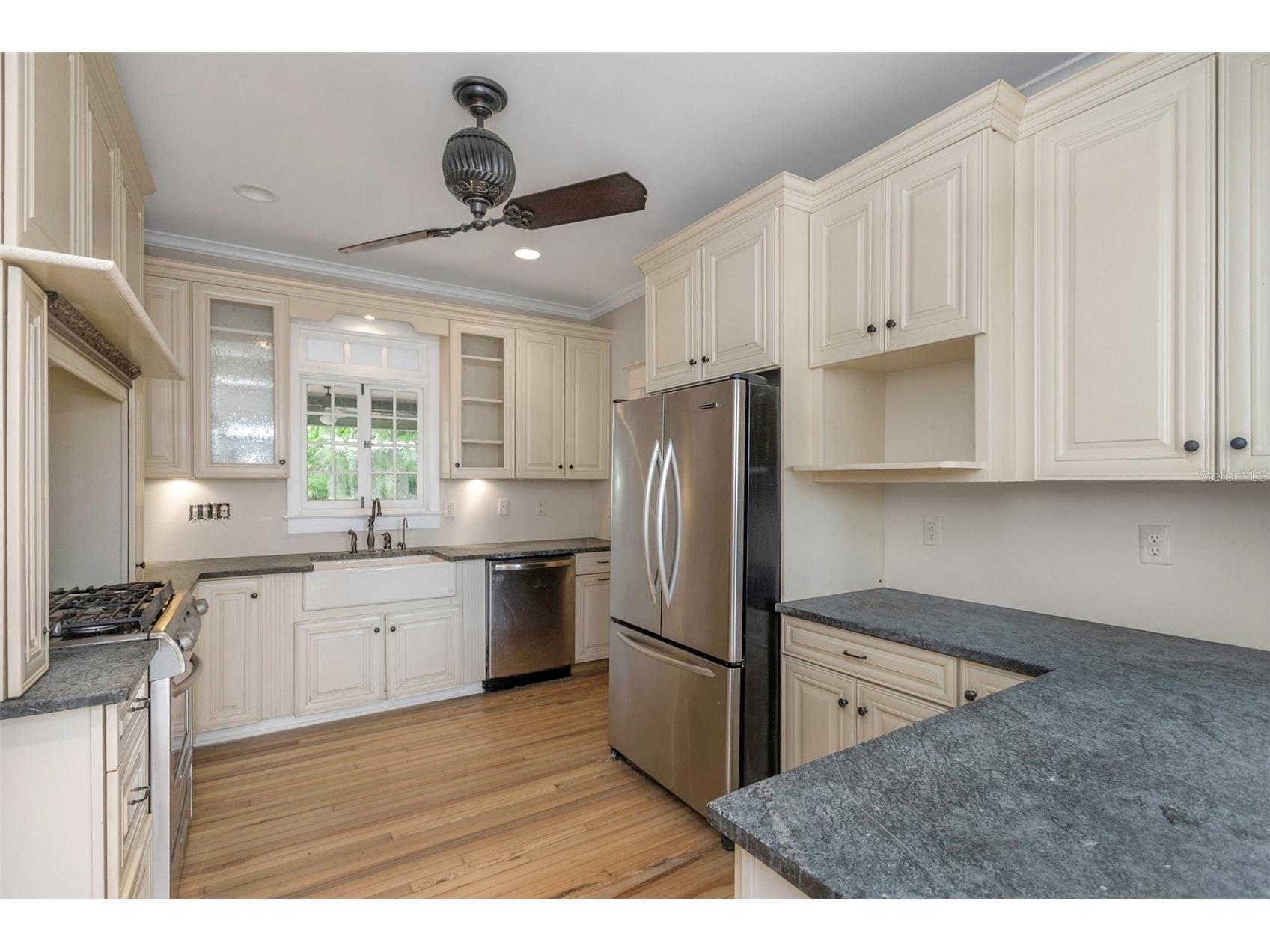 950 12th Street N Saint Petersburg FL 33705 TB8407200 image18