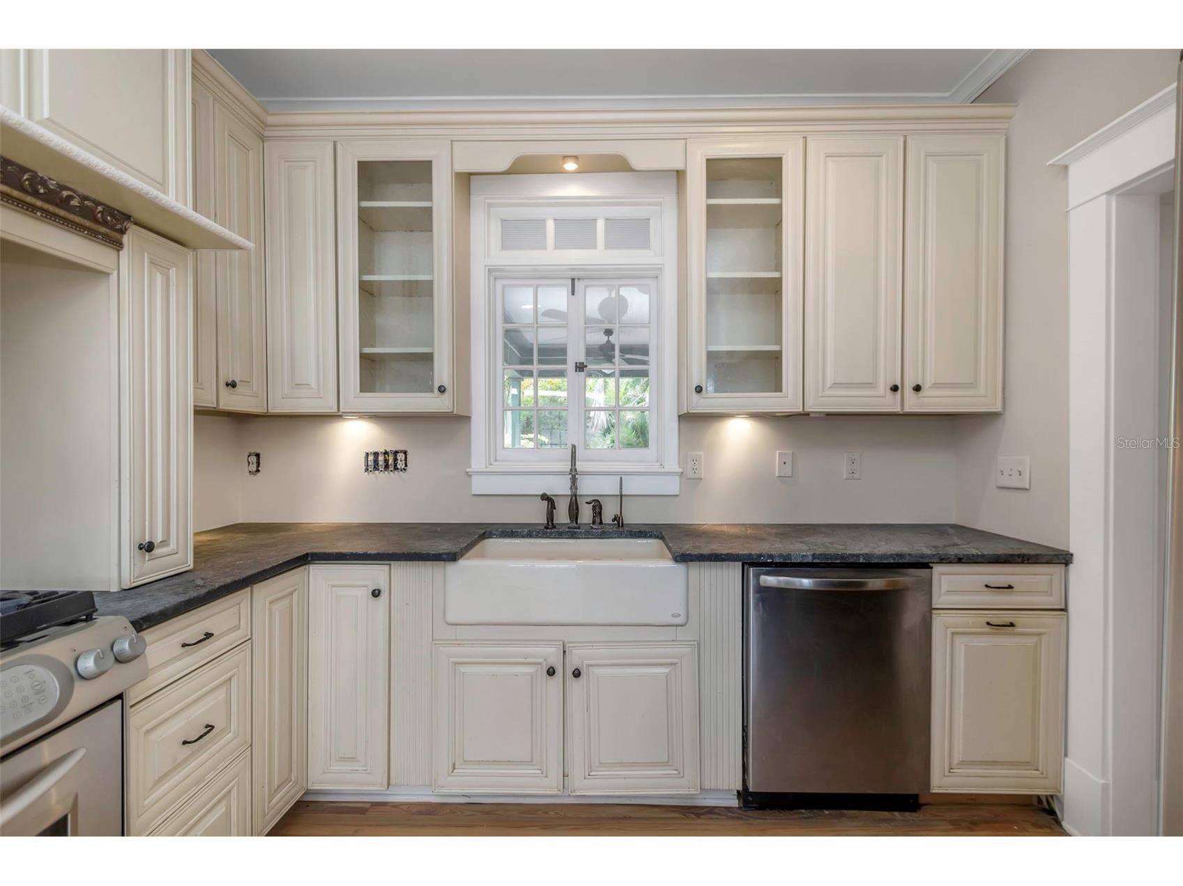 950 12th Street N Saint Petersburg FL 33705 TB8407200 image19