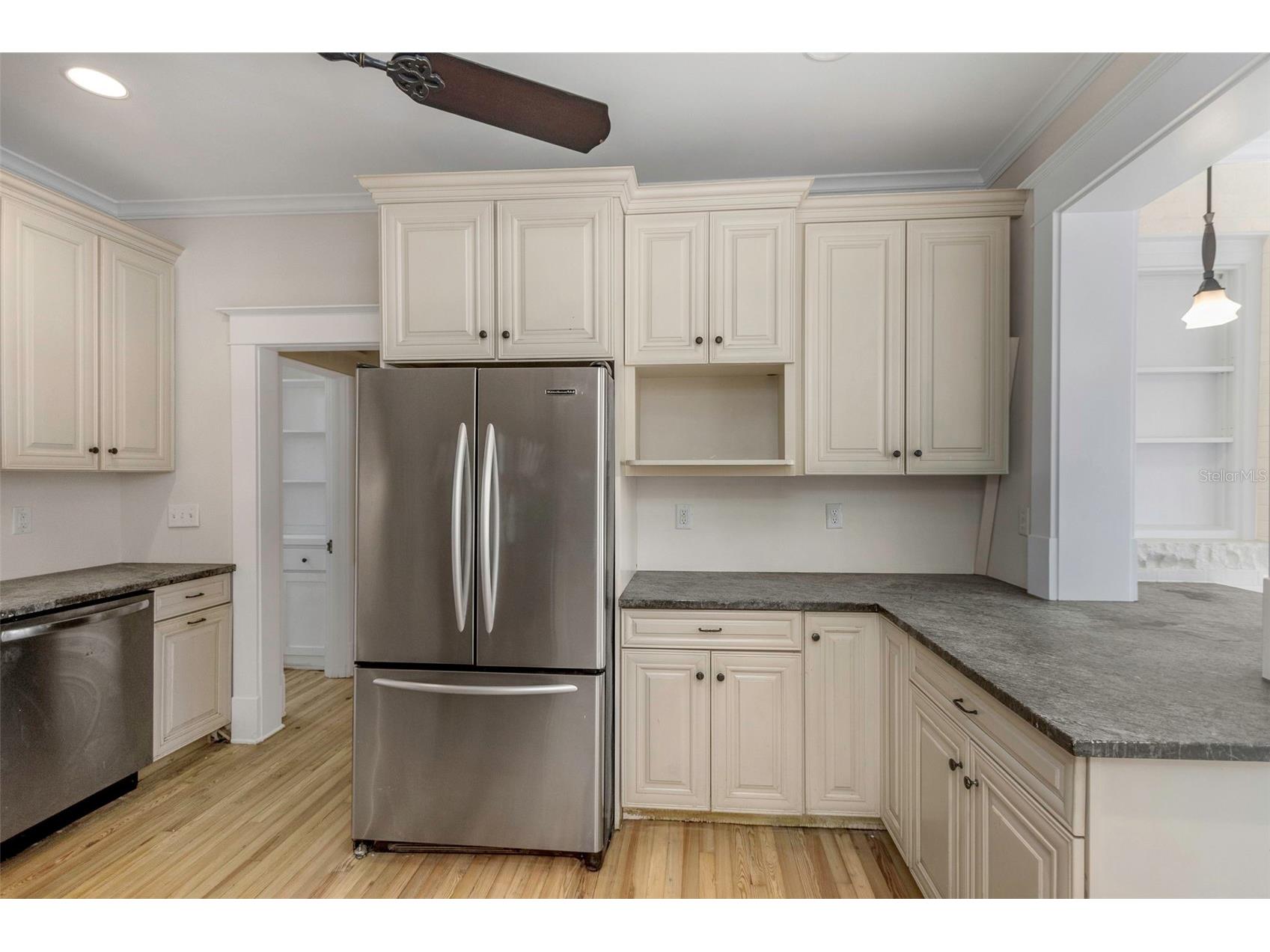 950 12th Street N Saint Petersburg FL 33705 TB8407200 image20