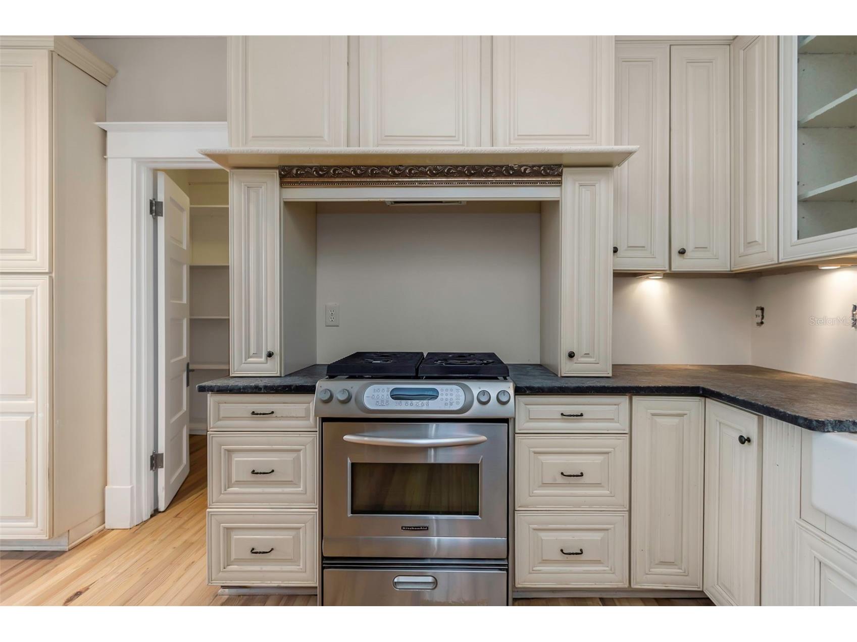 950 12th Street N Saint Petersburg FL 33705 TB8407200 image21