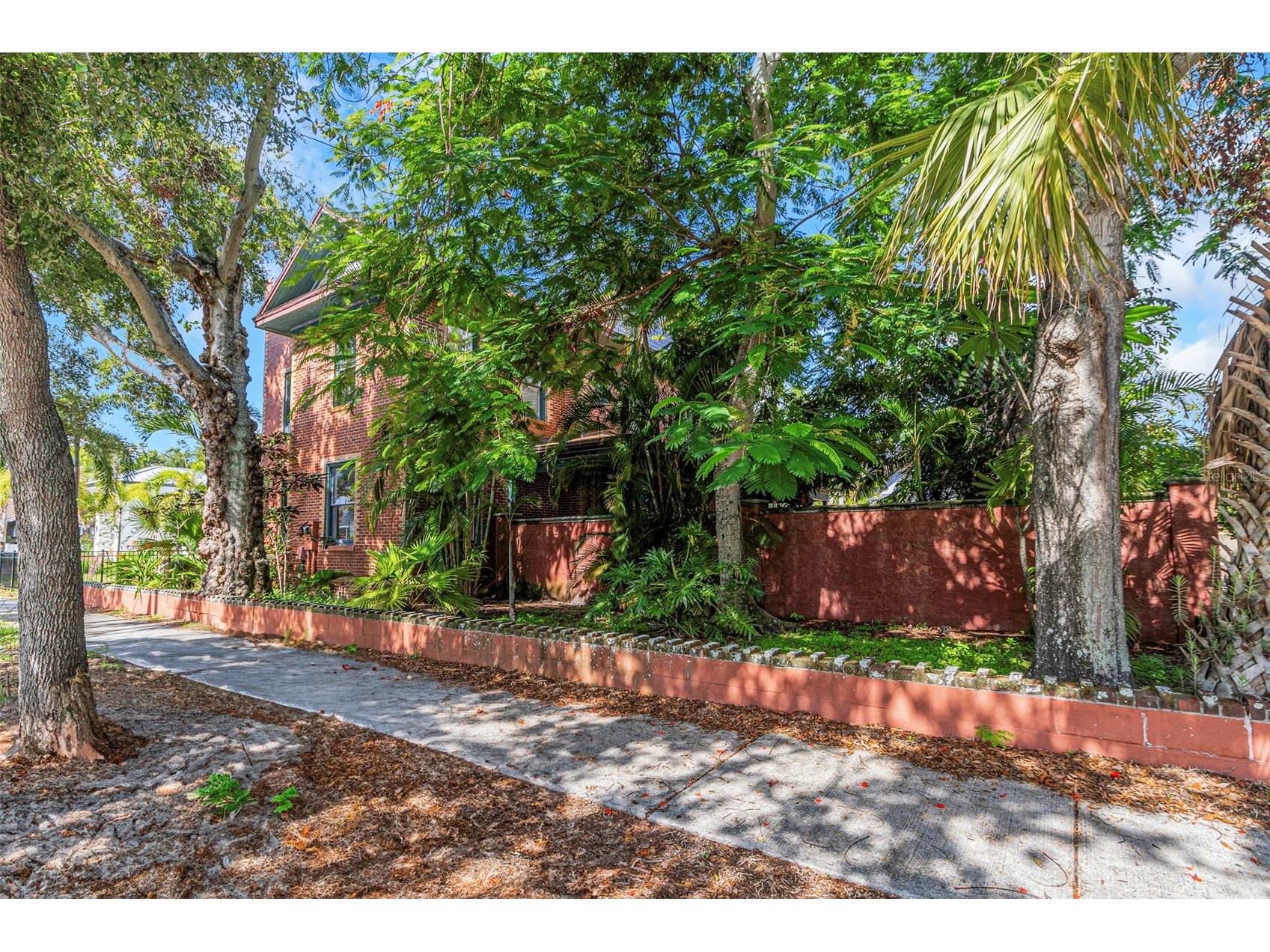 950 12th Street N Saint Petersburg FL 33705 TB8407200 image3