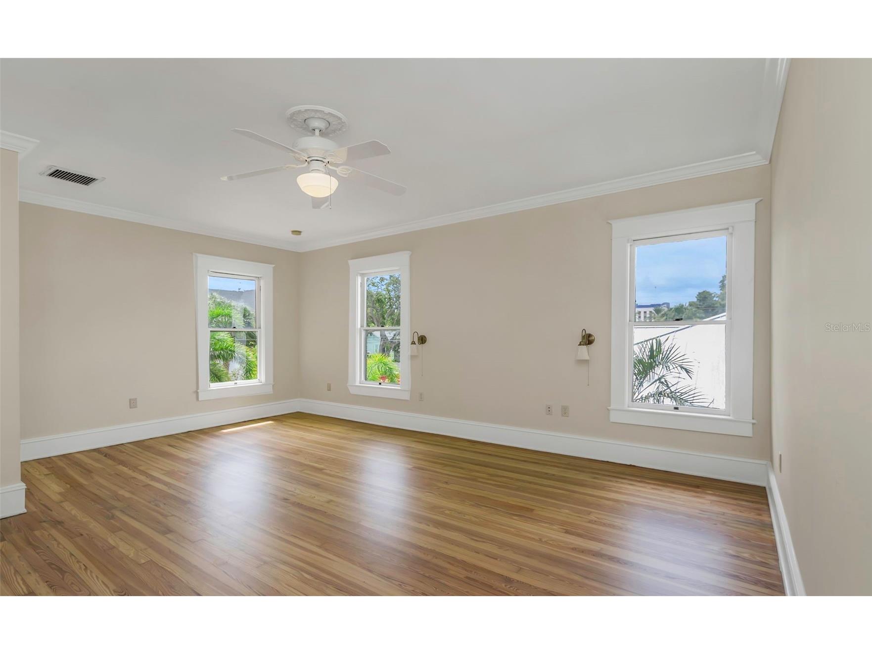 950 12th Street N Saint Petersburg FL 33705 TB8407200 image31