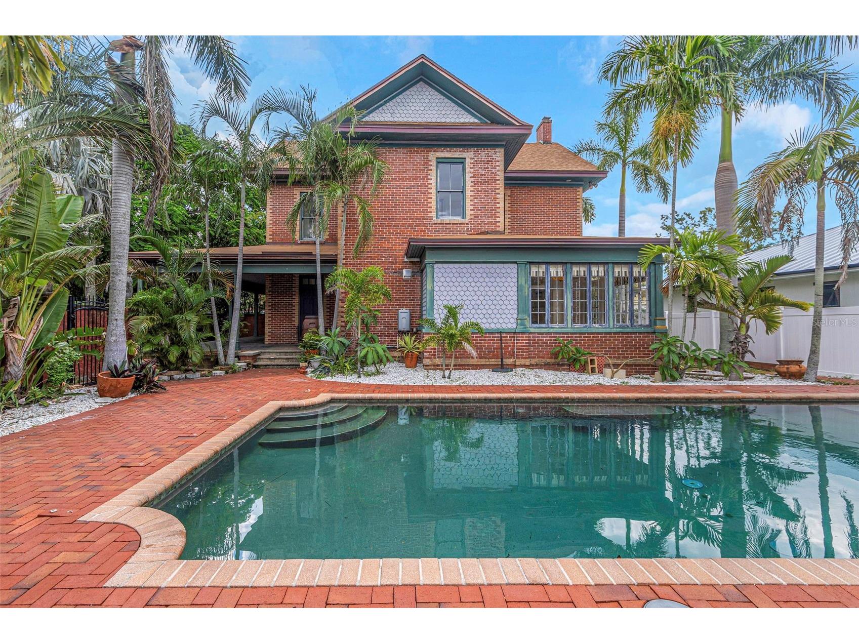 950 12th Street N Saint Petersburg FL 33705 TB8407200 image61