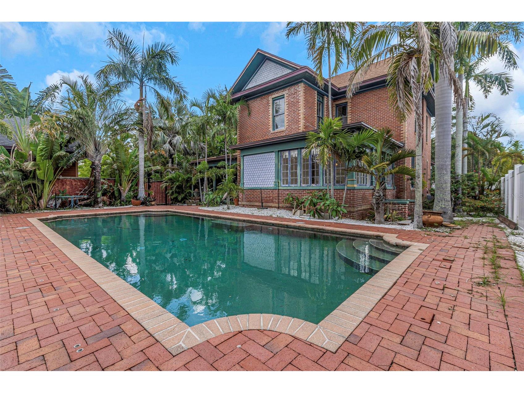 950 12th Street N Saint Petersburg FL 33705 TB8407200 image62