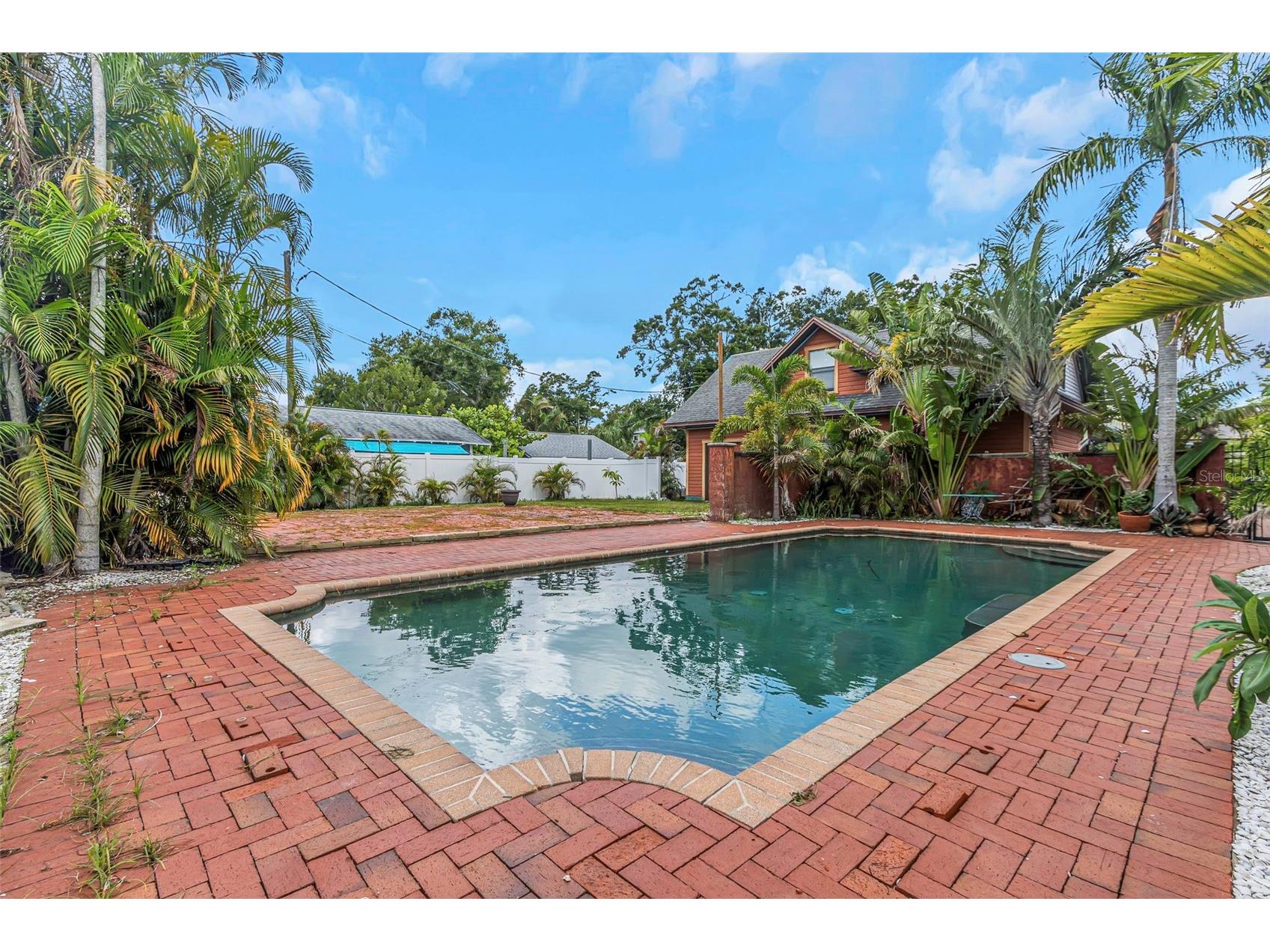 950 12th Street N Saint Petersburg FL 33705 TB8407200 image64