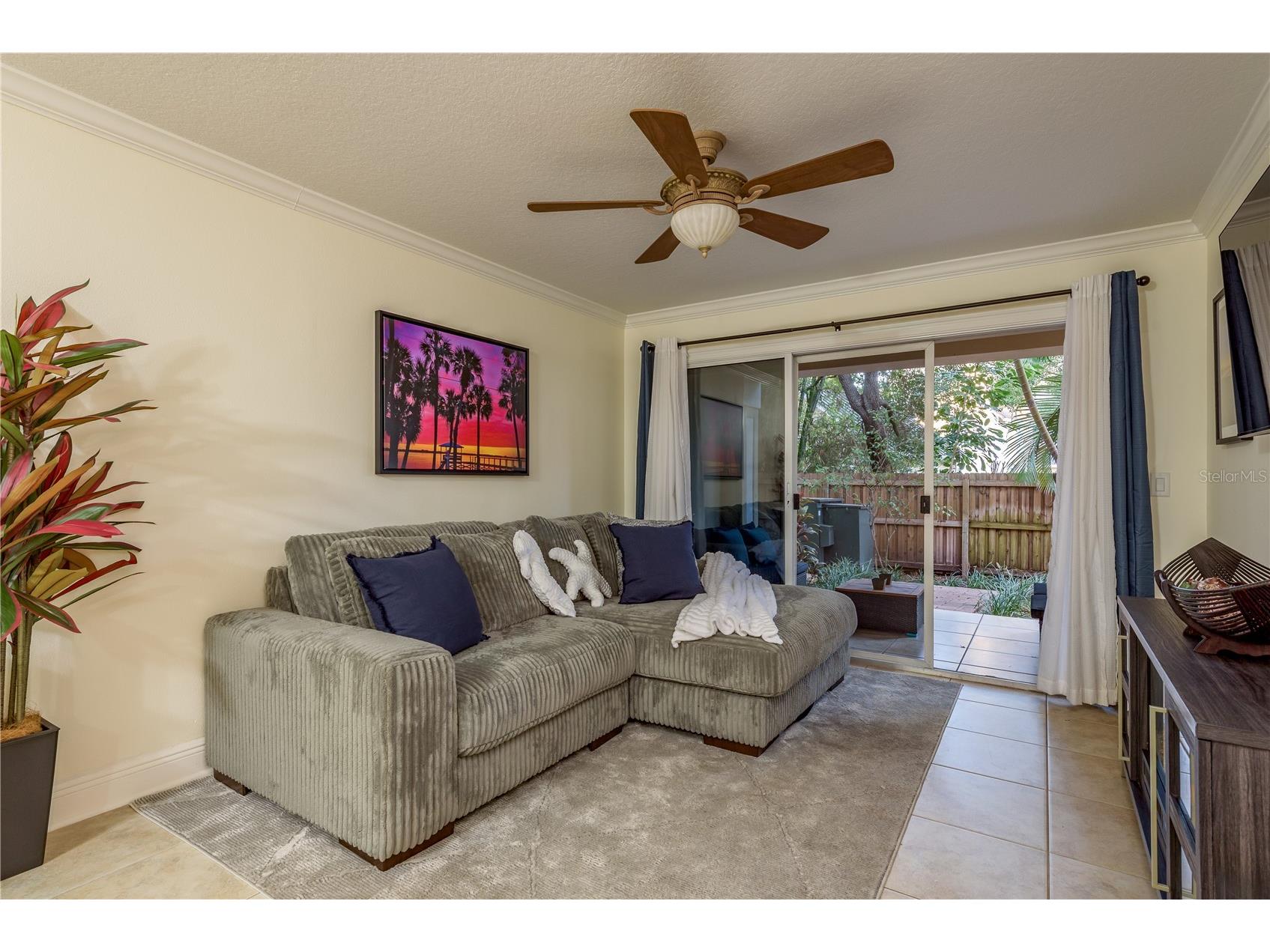 950 Broadway #103 Dunedin FL 34698 TB8486858 image3