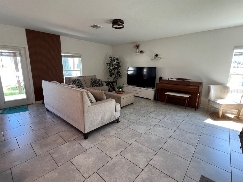 950 Cattleman Street Winter Haven FL 33881 O6337398 image11