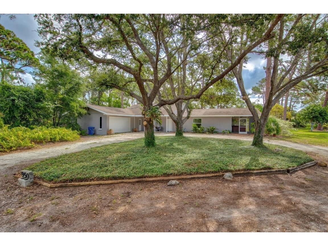 950 Dartmoor Circle Nokomis FL 34275 A4574932 image1