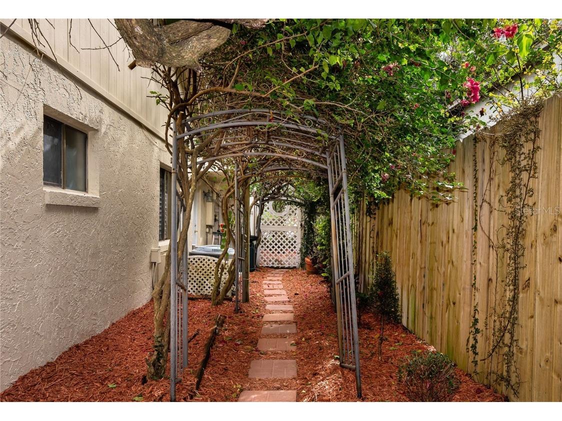 950 Lenmore Court Orlando FL 32812 O6344679 image40