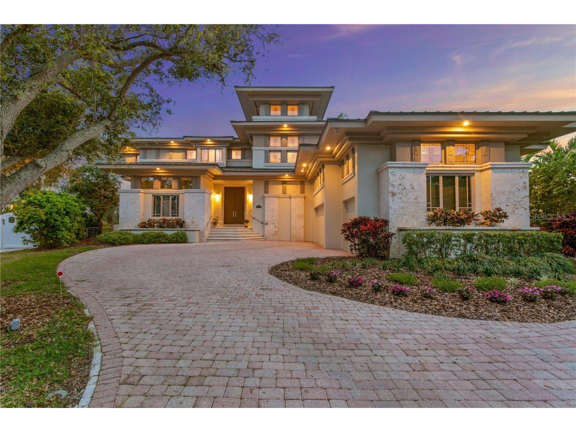 950 Monterey Point NE Saint Petersburg FL 33704 - COFFEE POT BAYOU TB8443694 image1