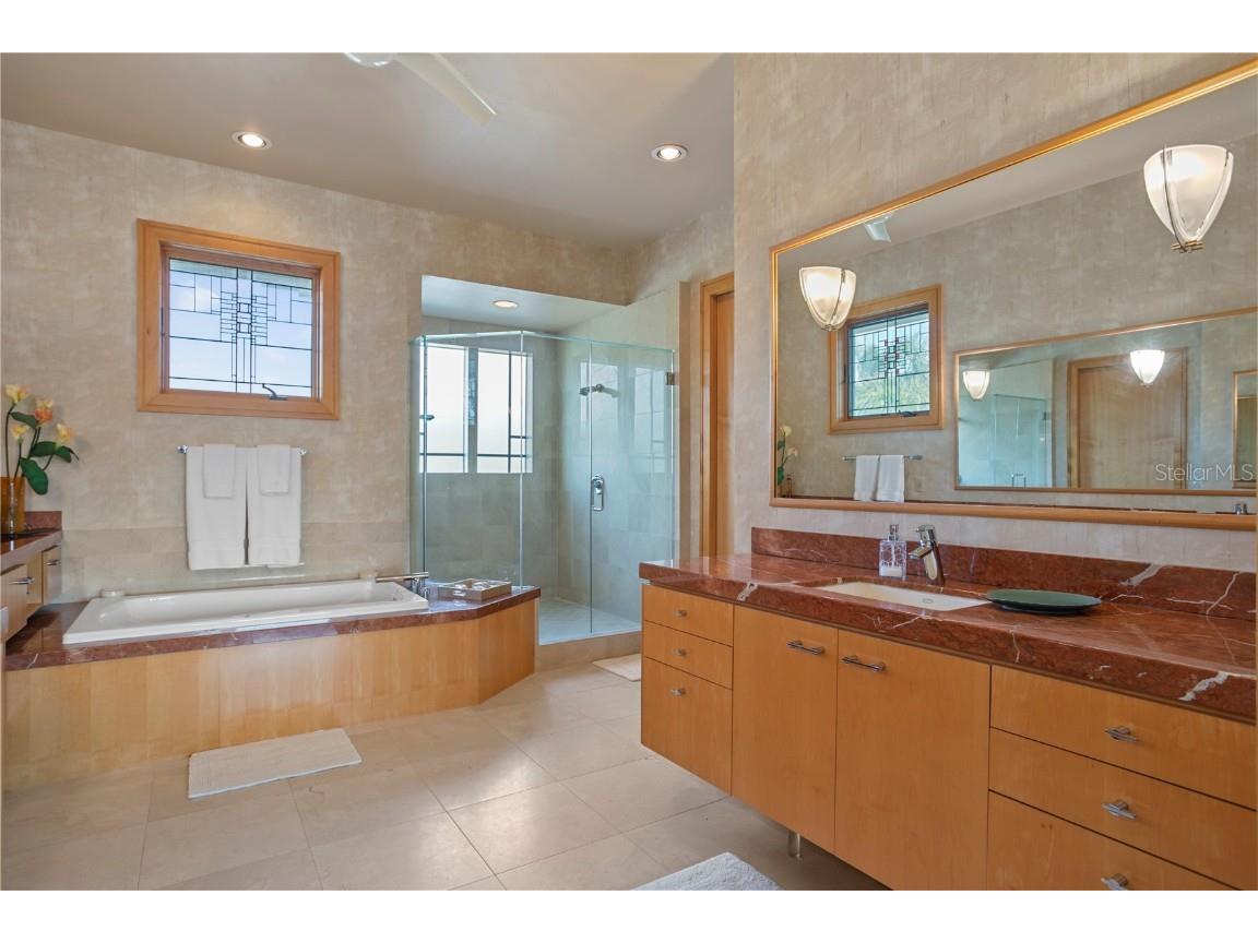 950 Monterey Point NE Saint Petersburg FL 33704 - COFFEE POT BAYOU TB8443694 image22