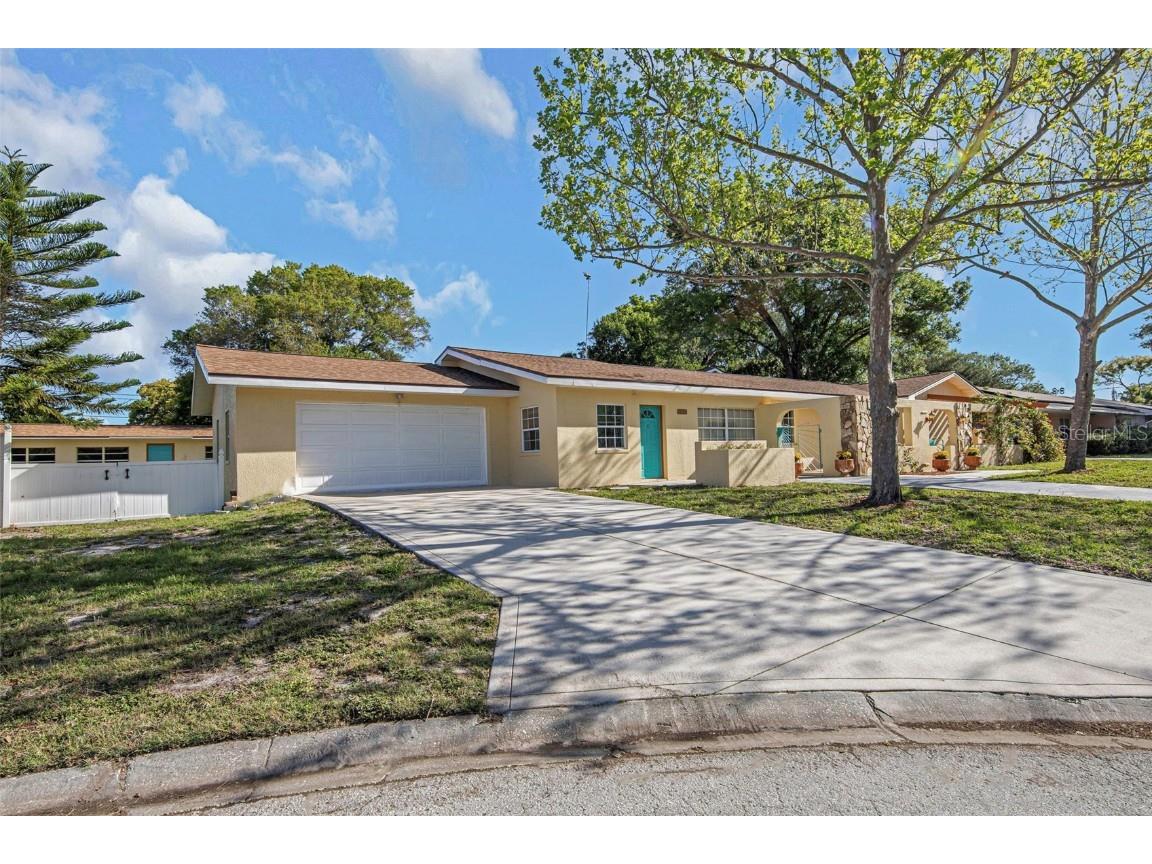 950 Orangeview Drive Largo FL 33778 U8236337 image1