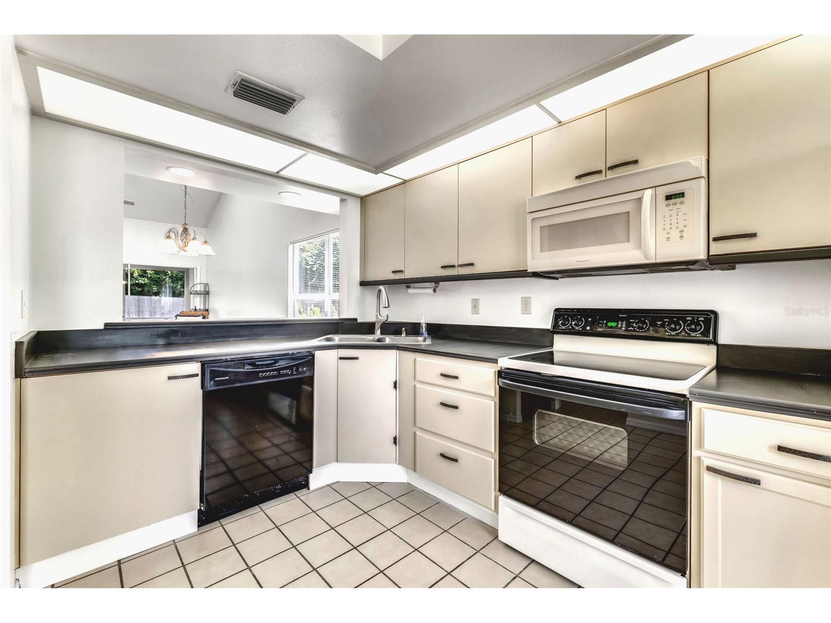 950 Vanessa Court #F Port Orange FL 32127 O6310561 image5