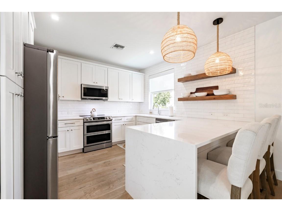 950 W Olympia Avenue Punta Gorda FL 33950 C7514914 image3