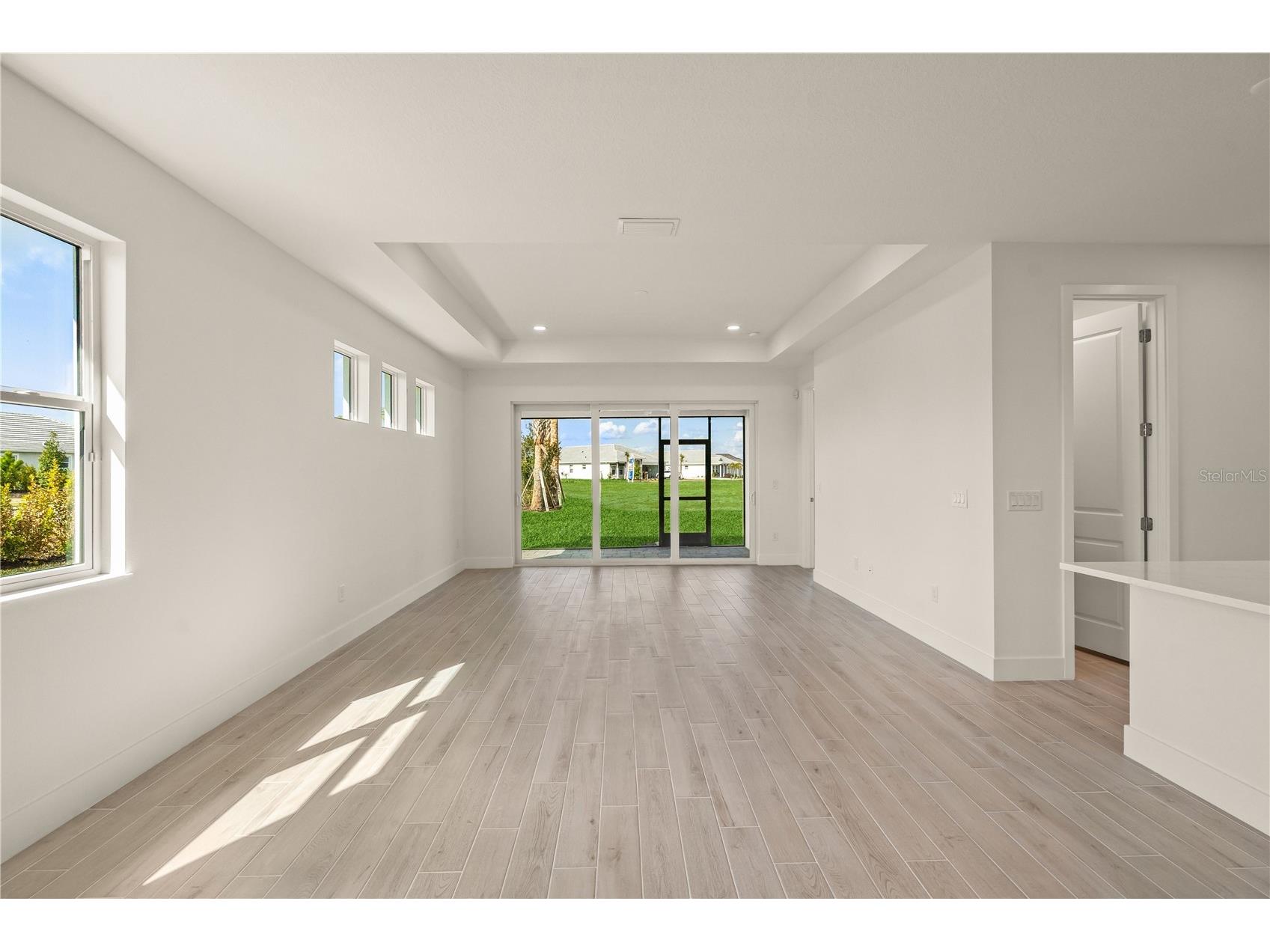 9500 Lunar Dove Drive Sarasota FL 34240 A4678389 image4